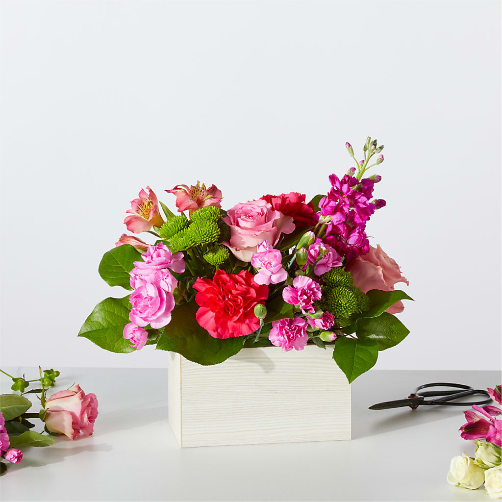 Sweetberry Box – A Florist Original – Taylor Florist, Billerica MA