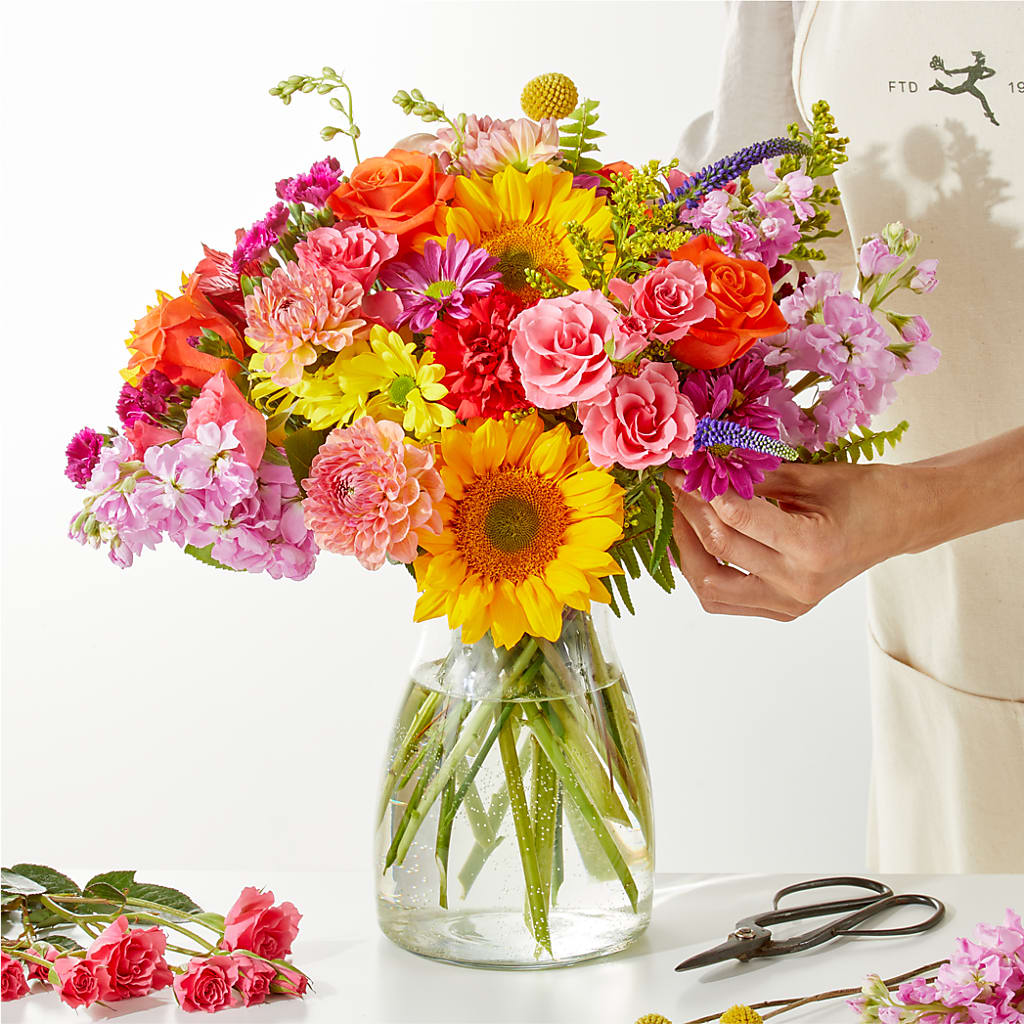 Cue the Confetti - A Florist Original – Taylor Florist, Billerica MA