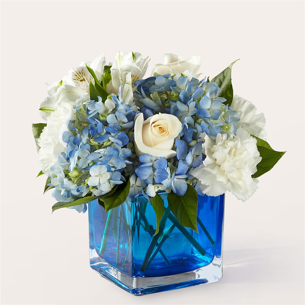 Soothing Waters Bouquet – Taylor Florist, Billerica MA