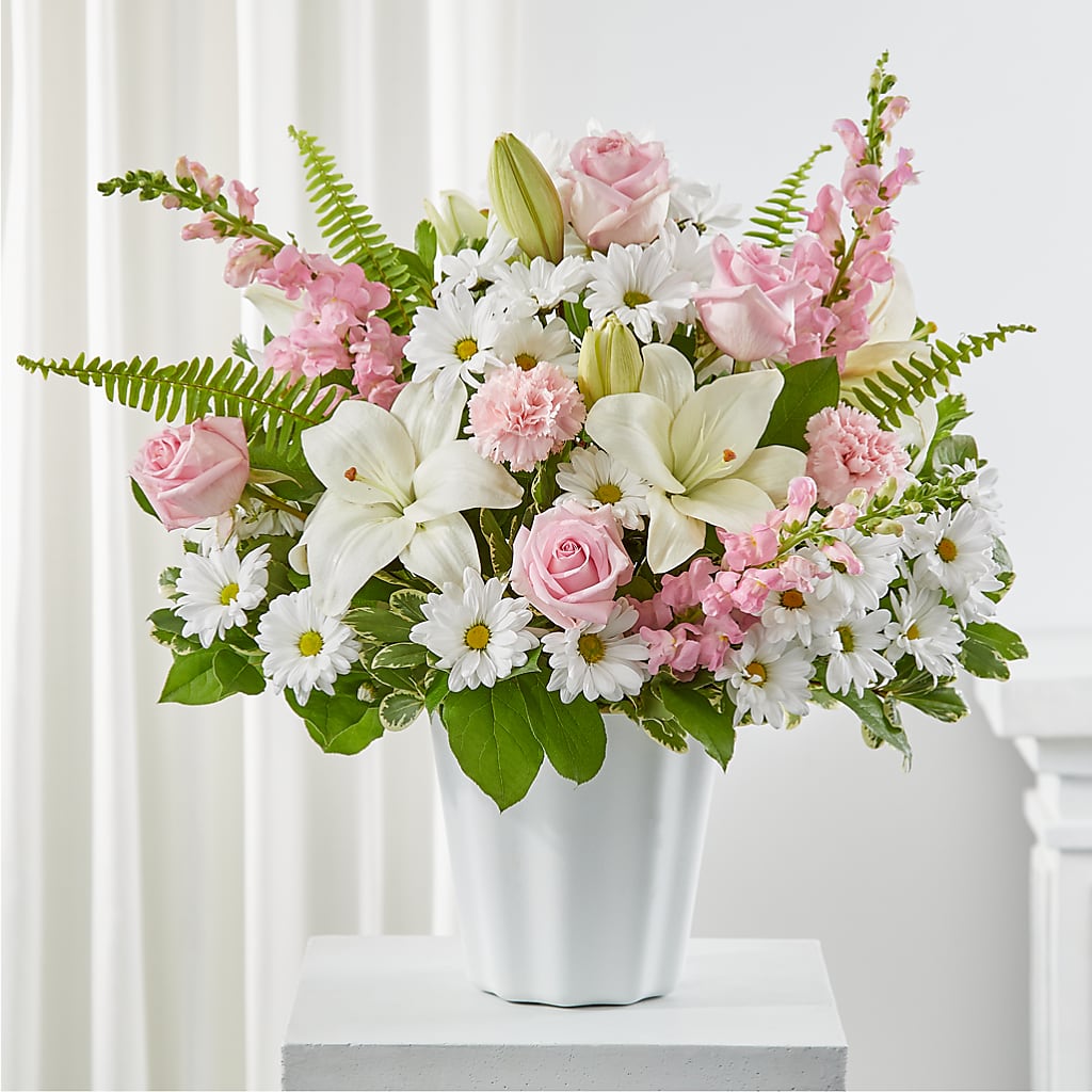 Soft Touch Tabletop Basket – Taylor Florist, Billerica MA