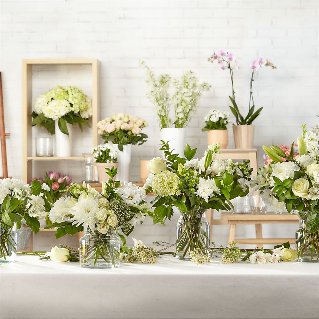 Classic Ivory – A Florist Original – Taylor Florist, Billerica MA