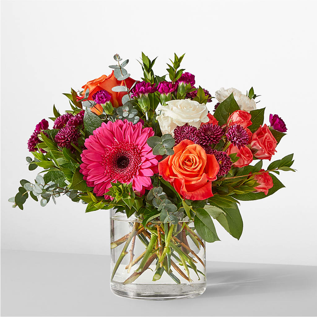 Smell the Roses Bouquet – Taylor Florist, Billerica MA