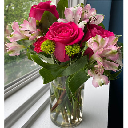 Sweet & Pretty Bouquet –  Taylor Florist, Billerica MA