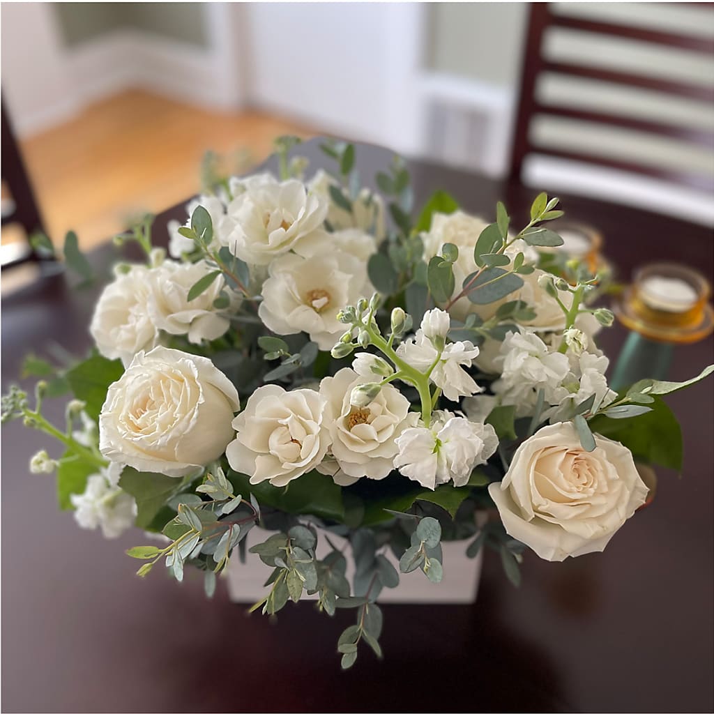 Fresh Linen Box Bouquet –  Taylor Florist, Billerica MA