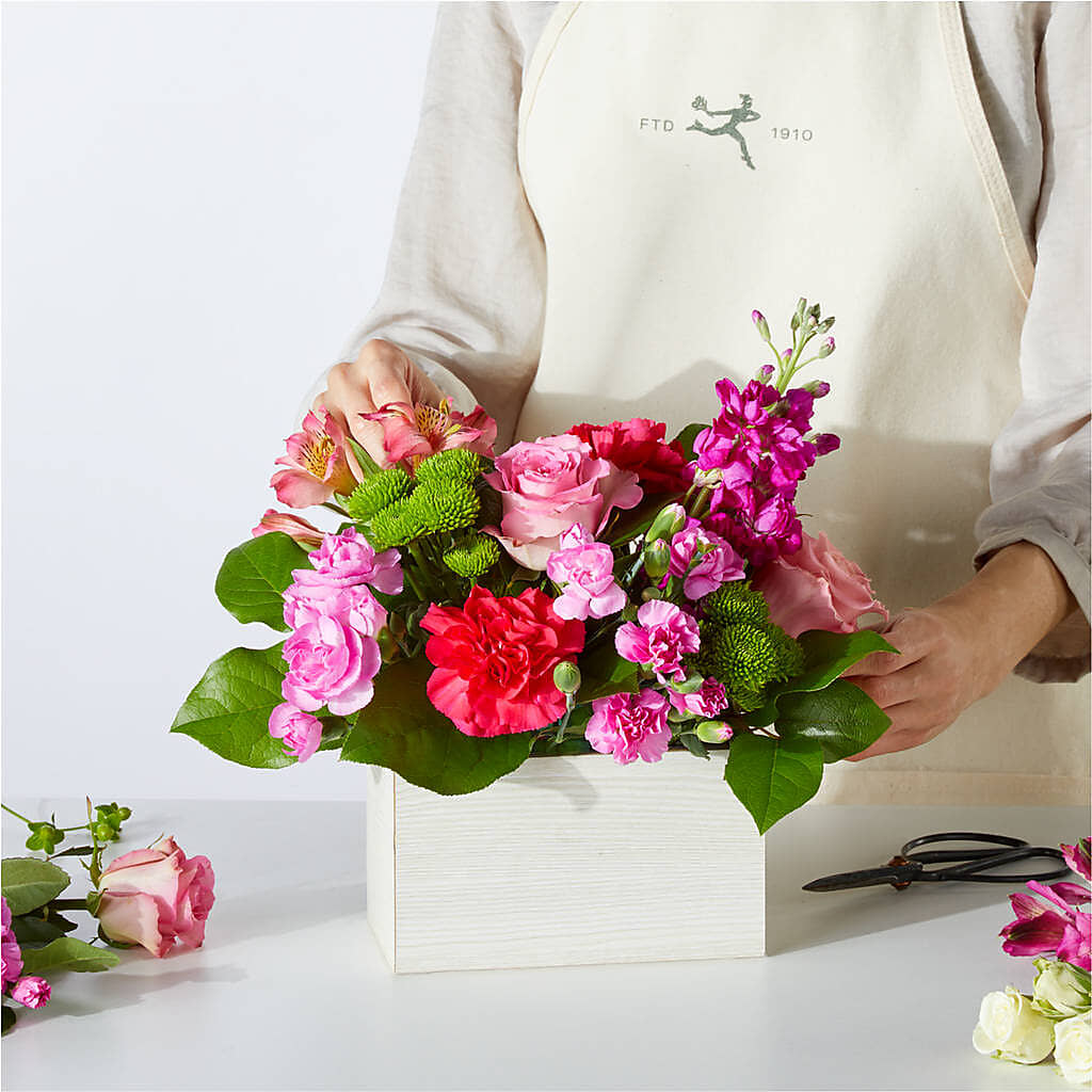 Sweetberry Box – A Florist Original –  Taylor Florist, Billerica MA