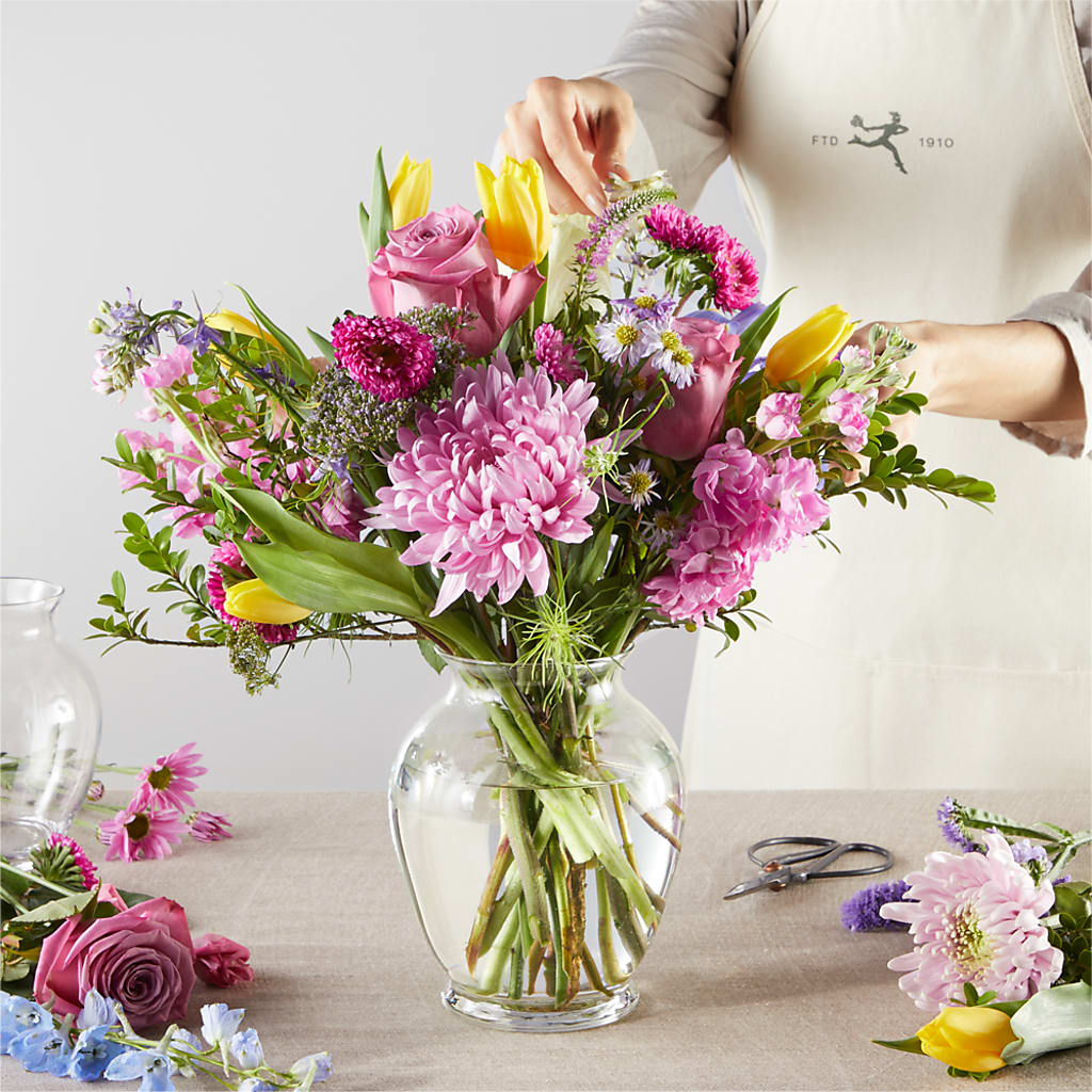 Pastel Tradition - A Florist Original –  Taylor Florist, Billerica MA