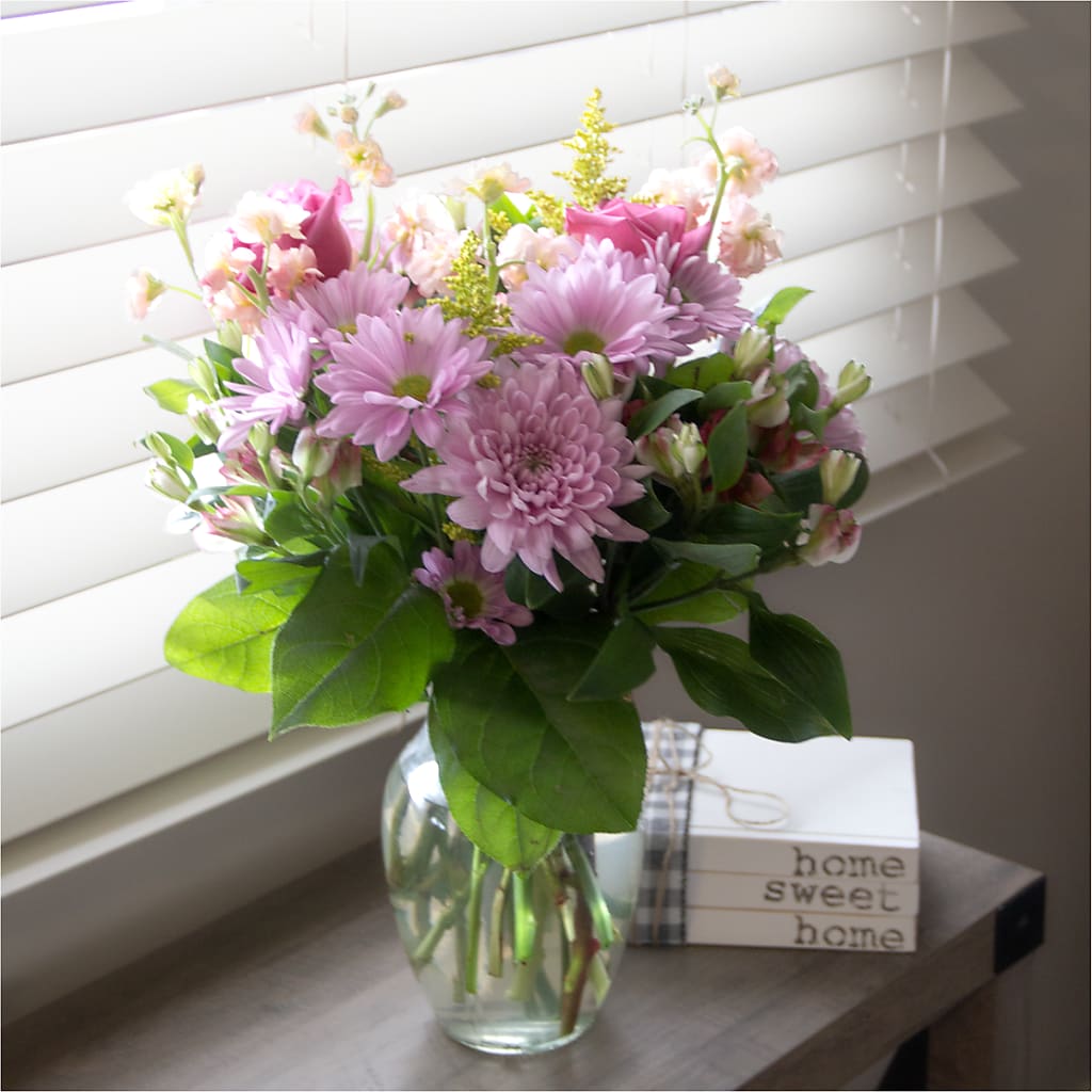 Pastel Tradition - A Florist Original –  Taylor Florist, Billerica MA