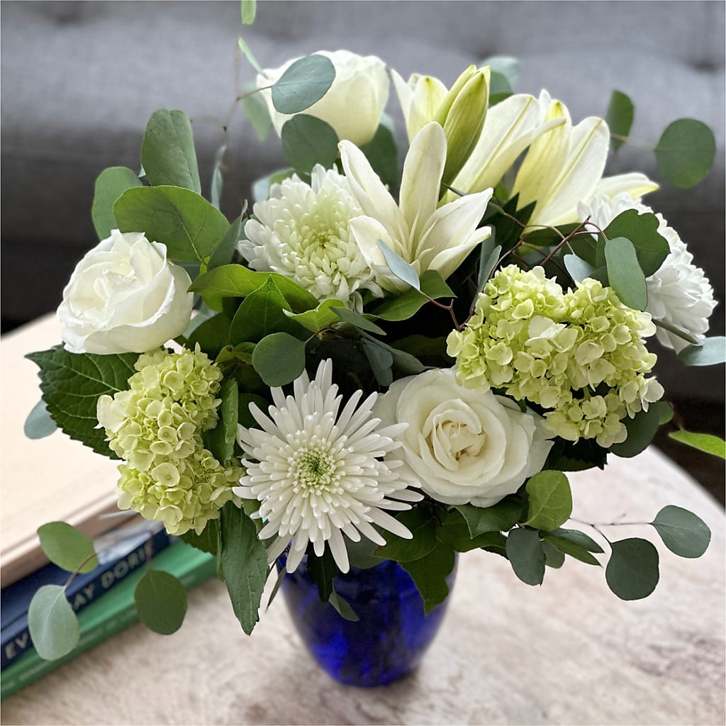 Snowy Dreams Bouquet –  Taylor Florist, Billerica MA