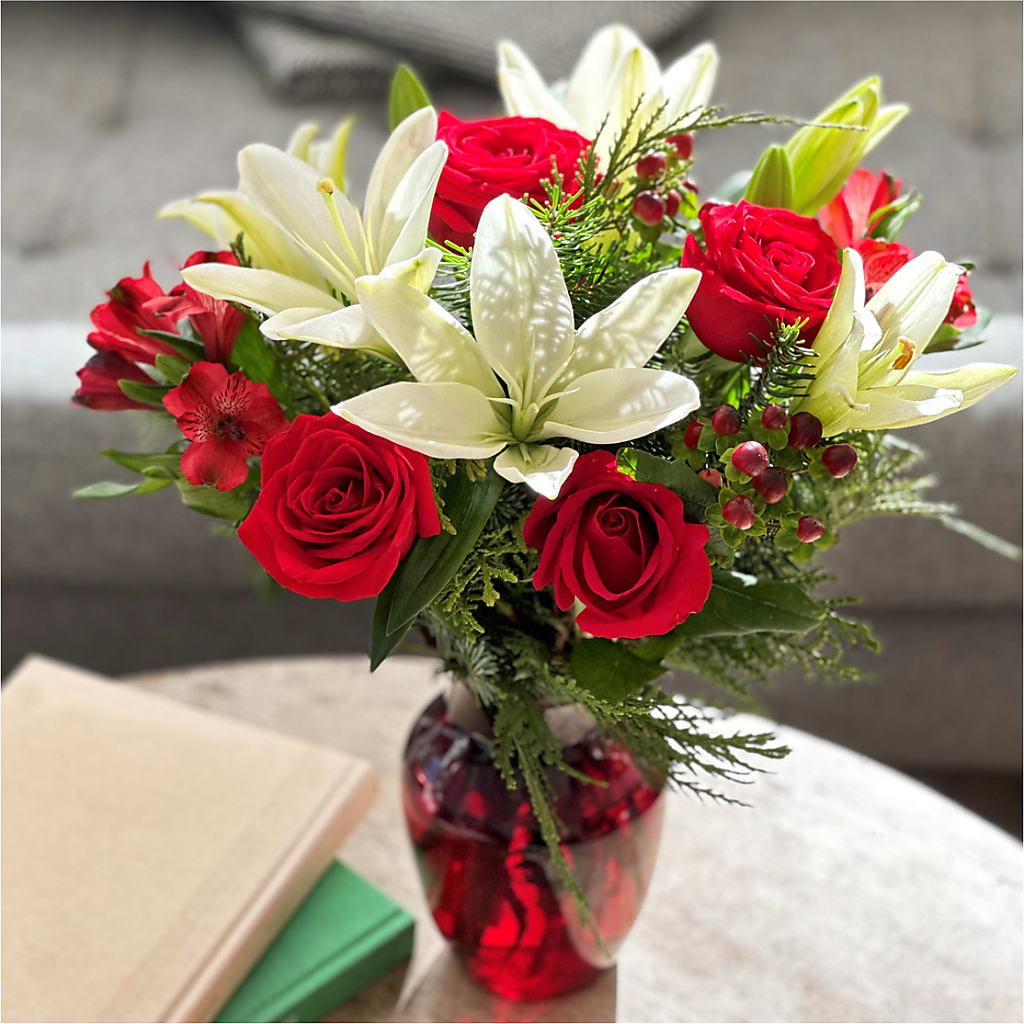 Evergreen Delight Bouquet –  Taylor Florist, Billerica MA