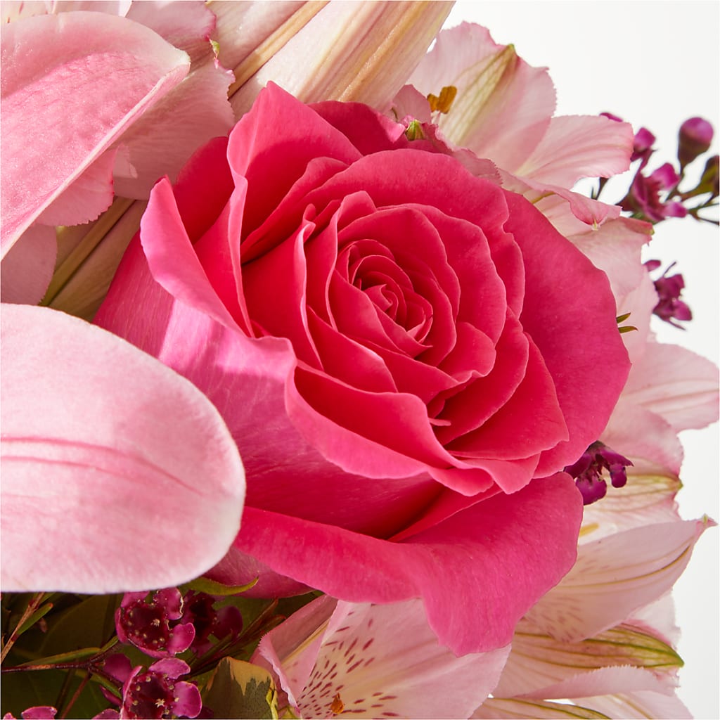 Lucky in Love Bouquet –  Taylor Florist, Billerica MA