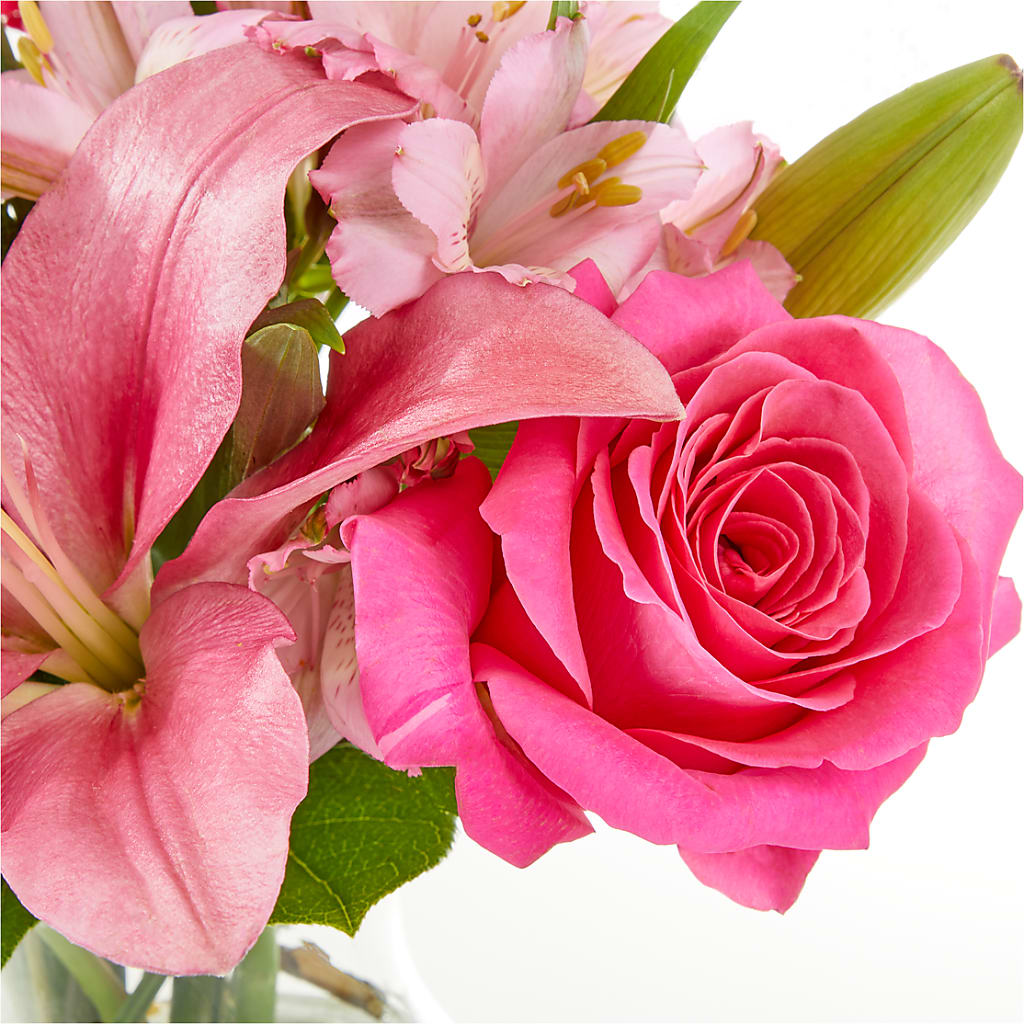 Lots of Love Bouquet –  Taylor Florist, Billerica MA