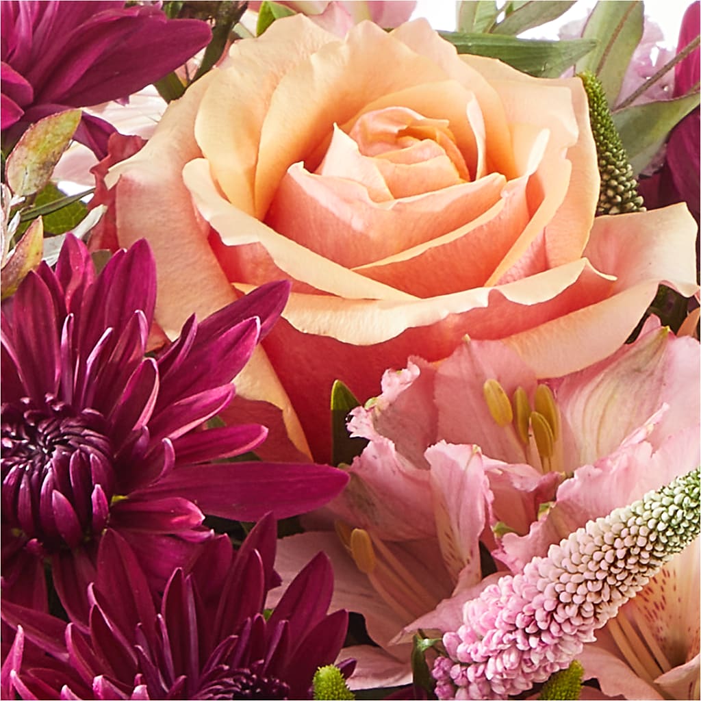 Berry Cobbler Bouquet –  Taylor Florist, Billerica MA